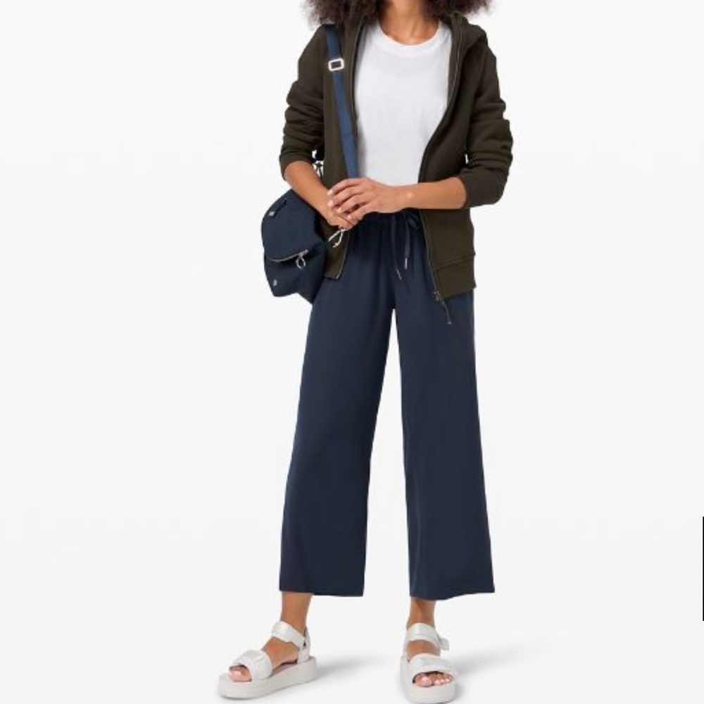 New! Lululemon On the Fly